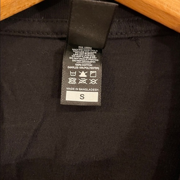 FLETCHER Cari Merch Fan Short Sleeve Graphic Tee Unsiex Womens Small Black - Picture 4 of 5